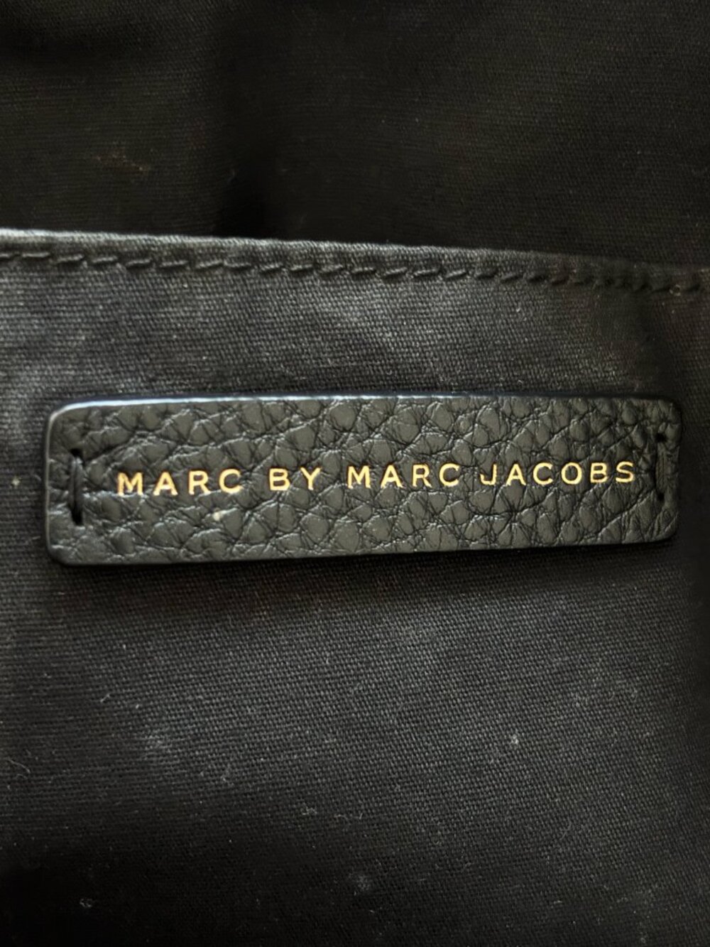 Authentic MARC by Marc Jacobs Classic Q-Franc Black Pebble Leather Shoulder Bag - Picture 9 of 11